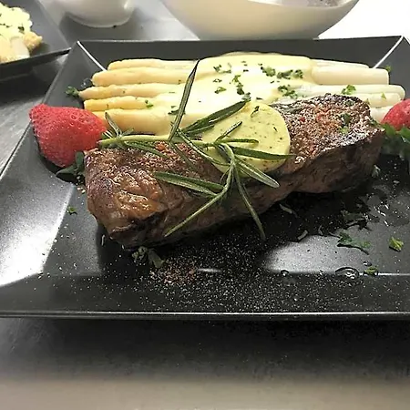 Отель Hotel-restaurant Haus Nattkemper 2*