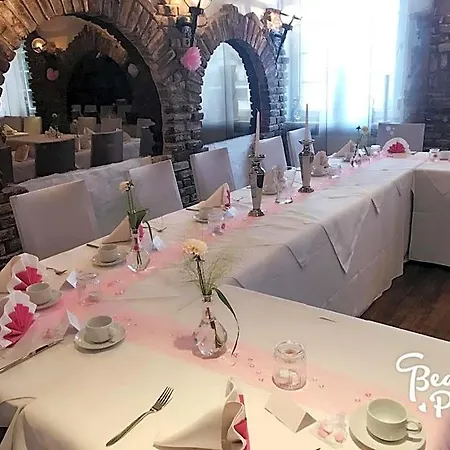 Отель Hotel-restaurant Haus Nattkemper