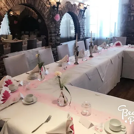 Отель Hotel-restaurant Haus Nattkemper